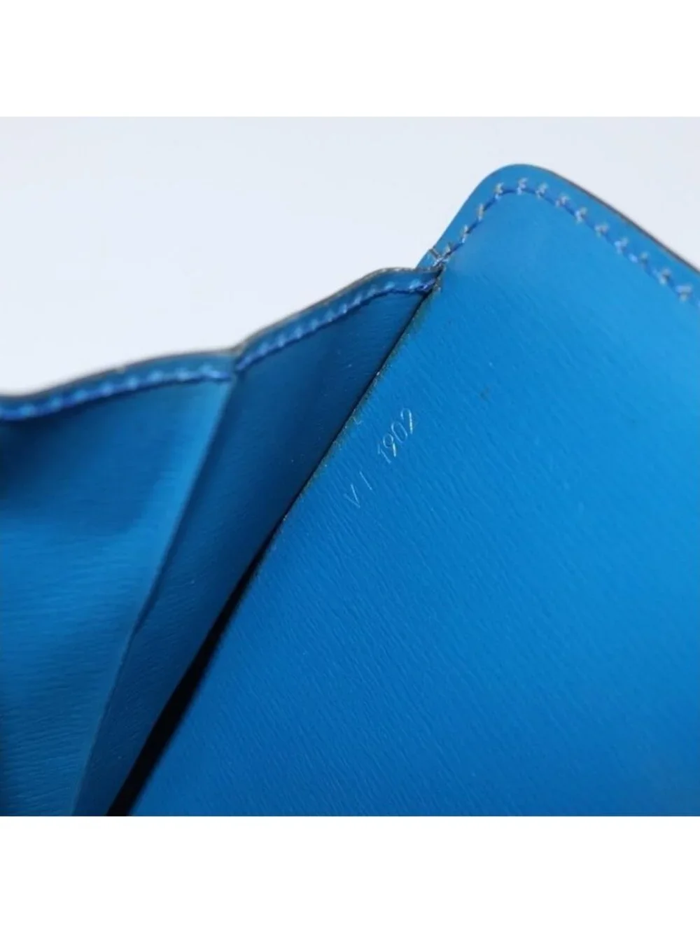 Authentic LOUIS VUITTON Epi Capuchin Shoulder Bag Blue M52345 LV